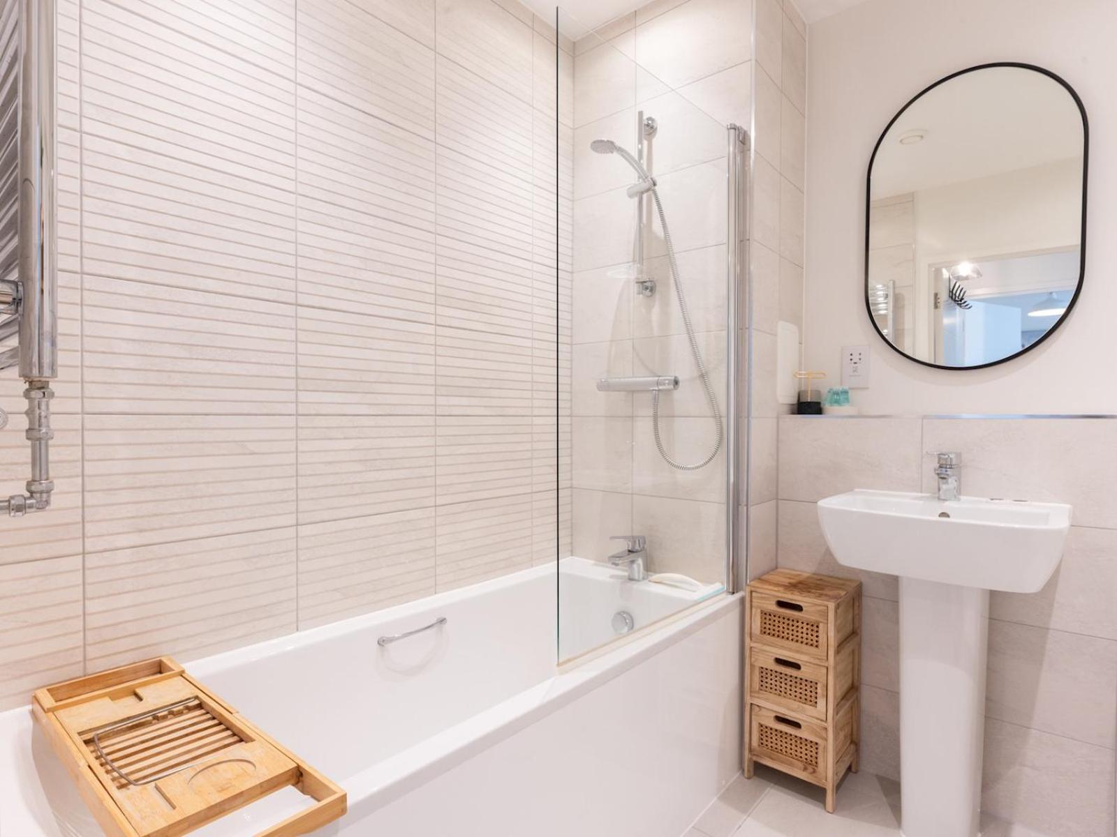 Appartamento Pass The Keys Stylish Flat Near Charlton Station Londra